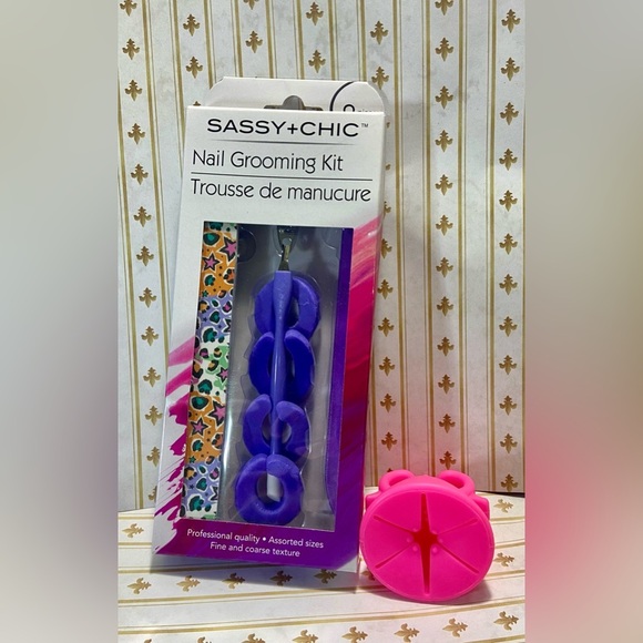 🍀 3/$15 Sassy+Chic Nail Grooming Bundle w/ Convenient Nail Polish Holder - Picture 2 of 6